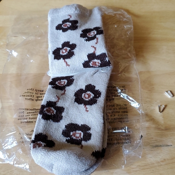 Daisy Socks 🎄 - Picture 3 of 4